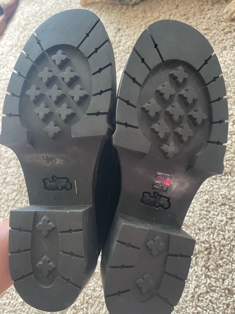 Coach Leah Patent Leather Loafer with a Chunky Lug Sole  in Sz 37/7 NWOB - Picture 6 of 11